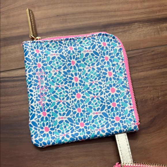 Lilly Pulitzer Pink and Blue Tropical Small Laptop Cover - Picture 5 of 5